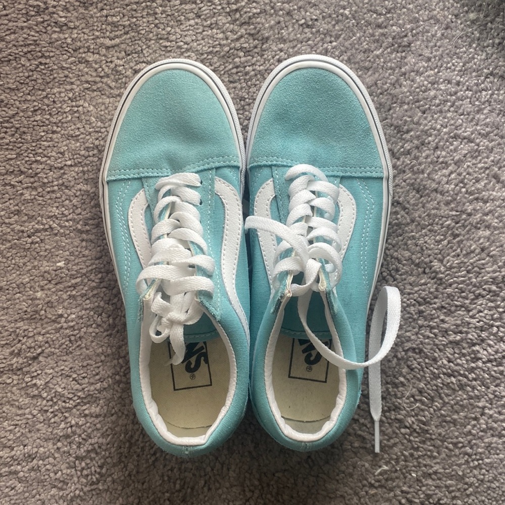 BLUE VANS